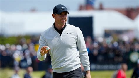 McIlroy wants more of the same at British Open despite 9-stroke deficit to Harman